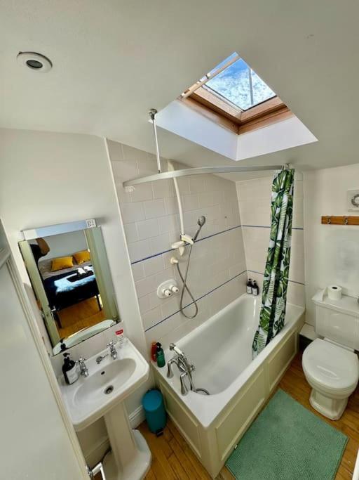 Victoria - 1 Bedroom Appartment 4 People London Exterior photo